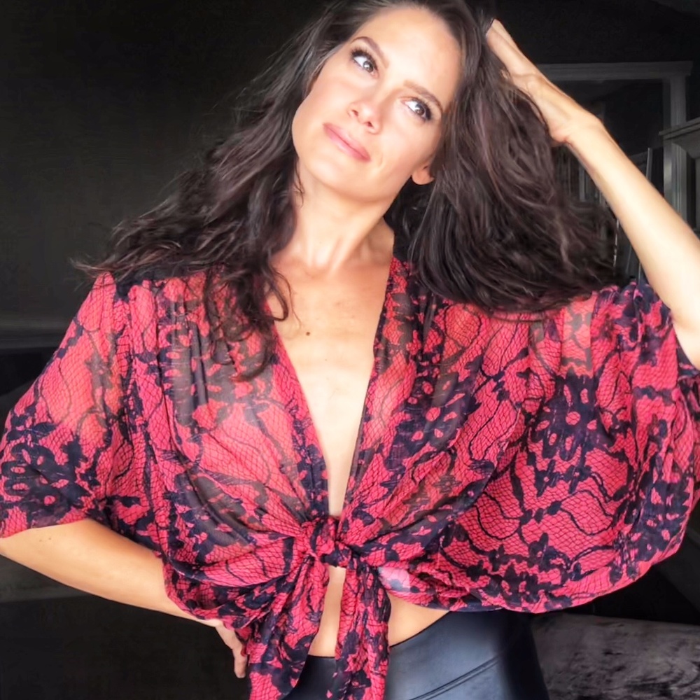 LIKE NEW Med Sheer Asian & Boho Kimono